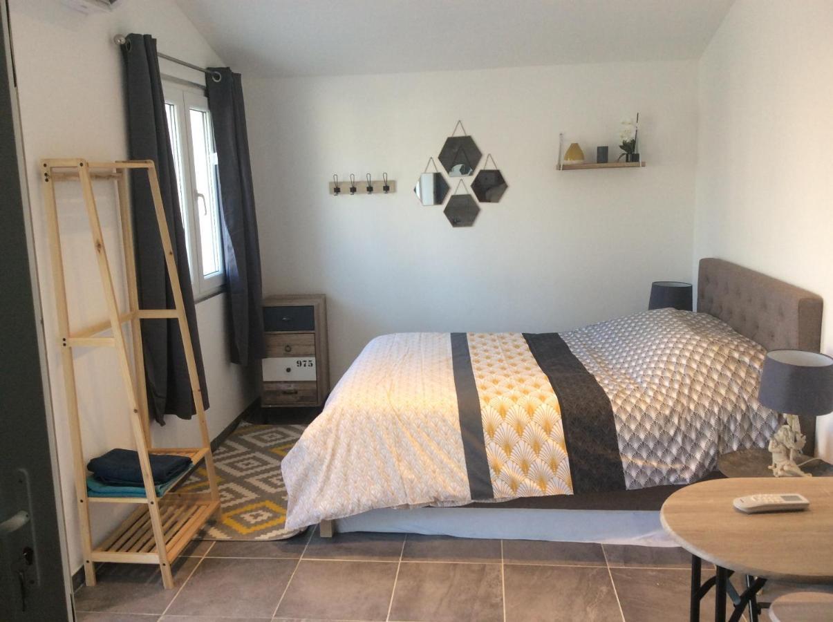 Ogooue Studio Carpentras Buitenkant foto